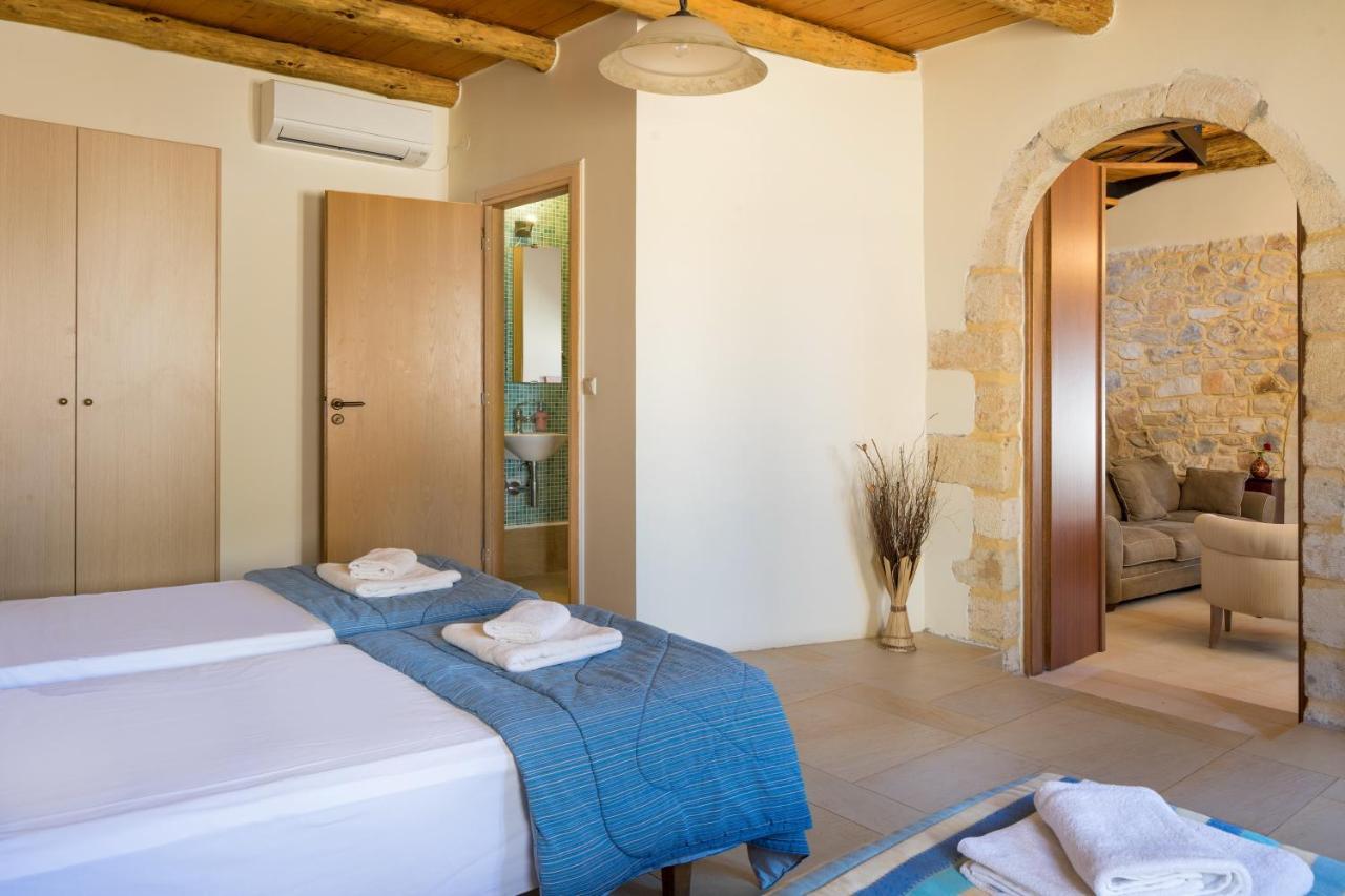 Olga'S Filoxenia - Villa Aladanos-Private Pool And Heated Jacuzzi Makhairoí Exterior photo